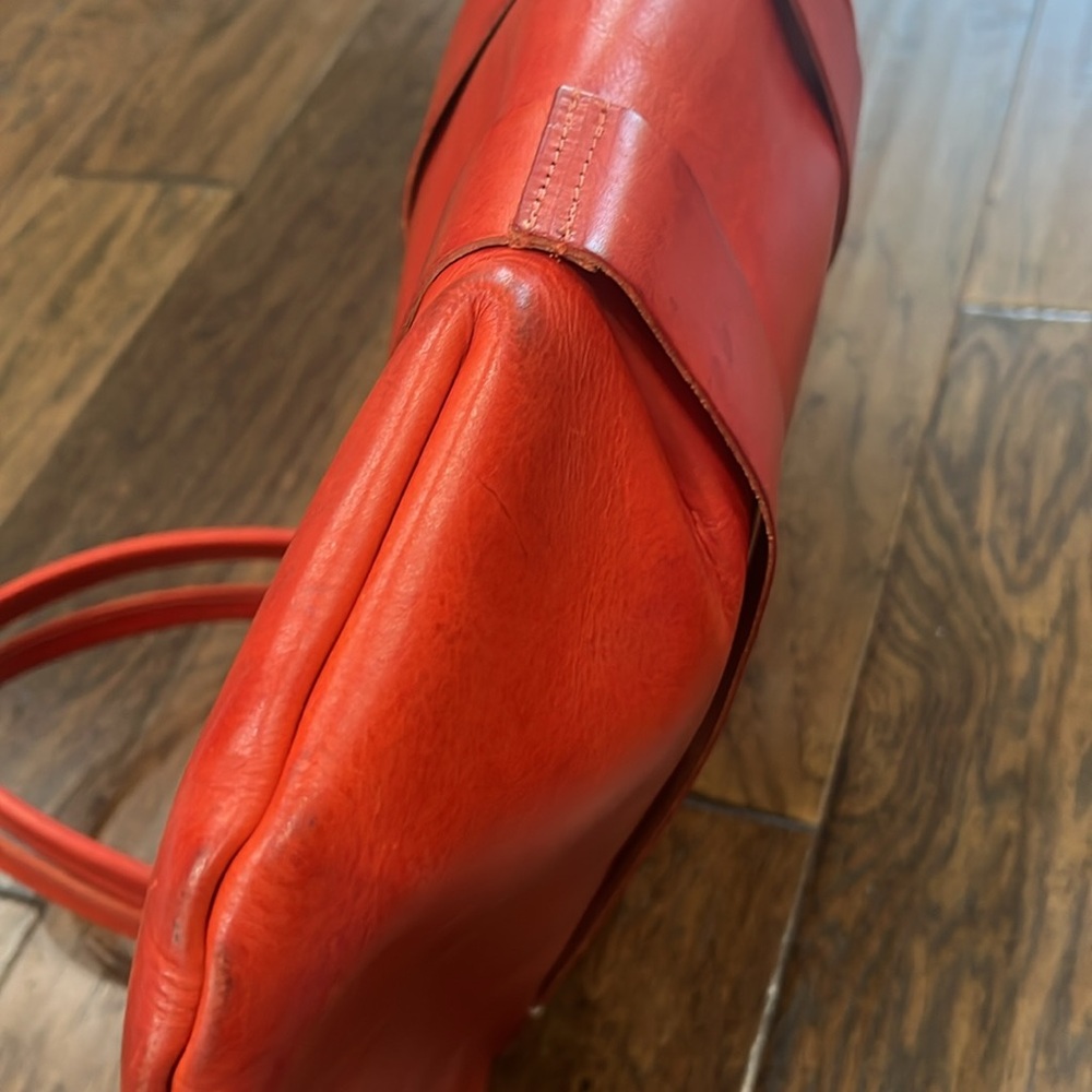 Red Leather Tote Bag - Picture 7 of 9